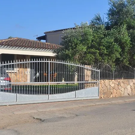 Semesterbostad Via Carbonia Budoni